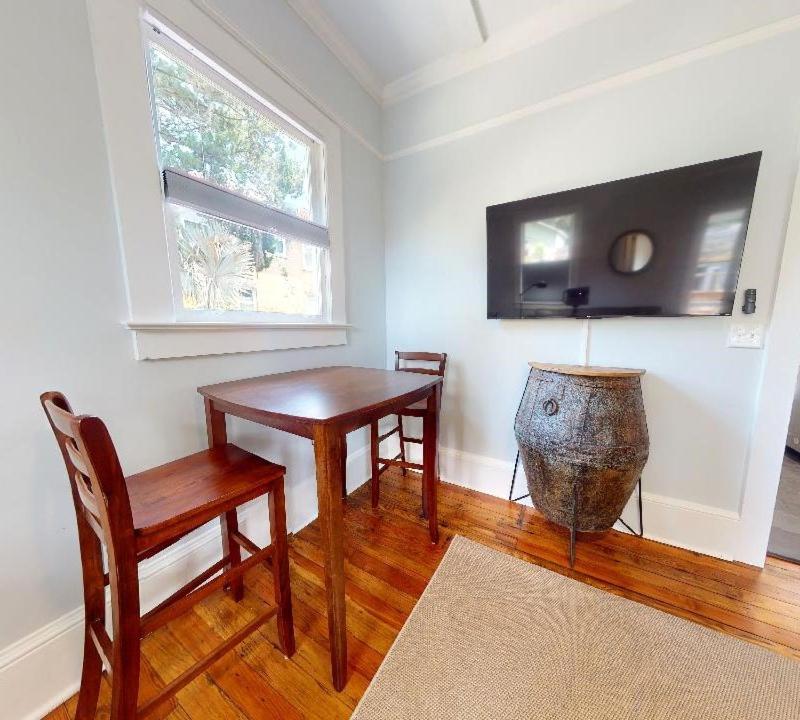 Holiday home Palm Paradise - Renovated 1891 Queen Anne - Historic Dt Quarter Mi Stroll - Only 3 Mi St. Augustine