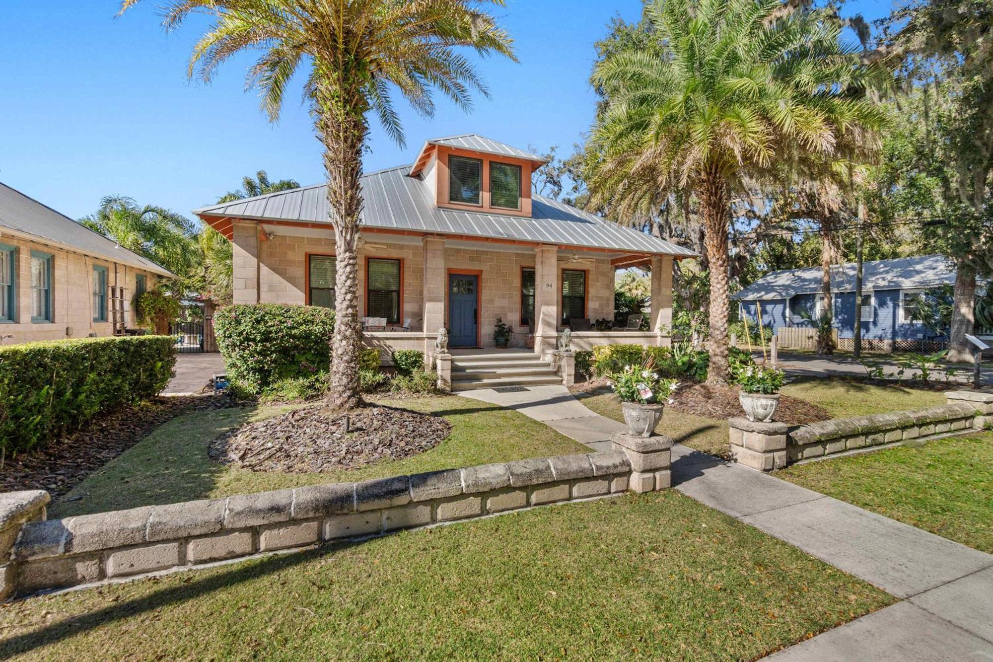 Holiday home Twin Palms L Craftsman L Walk To Dntn *