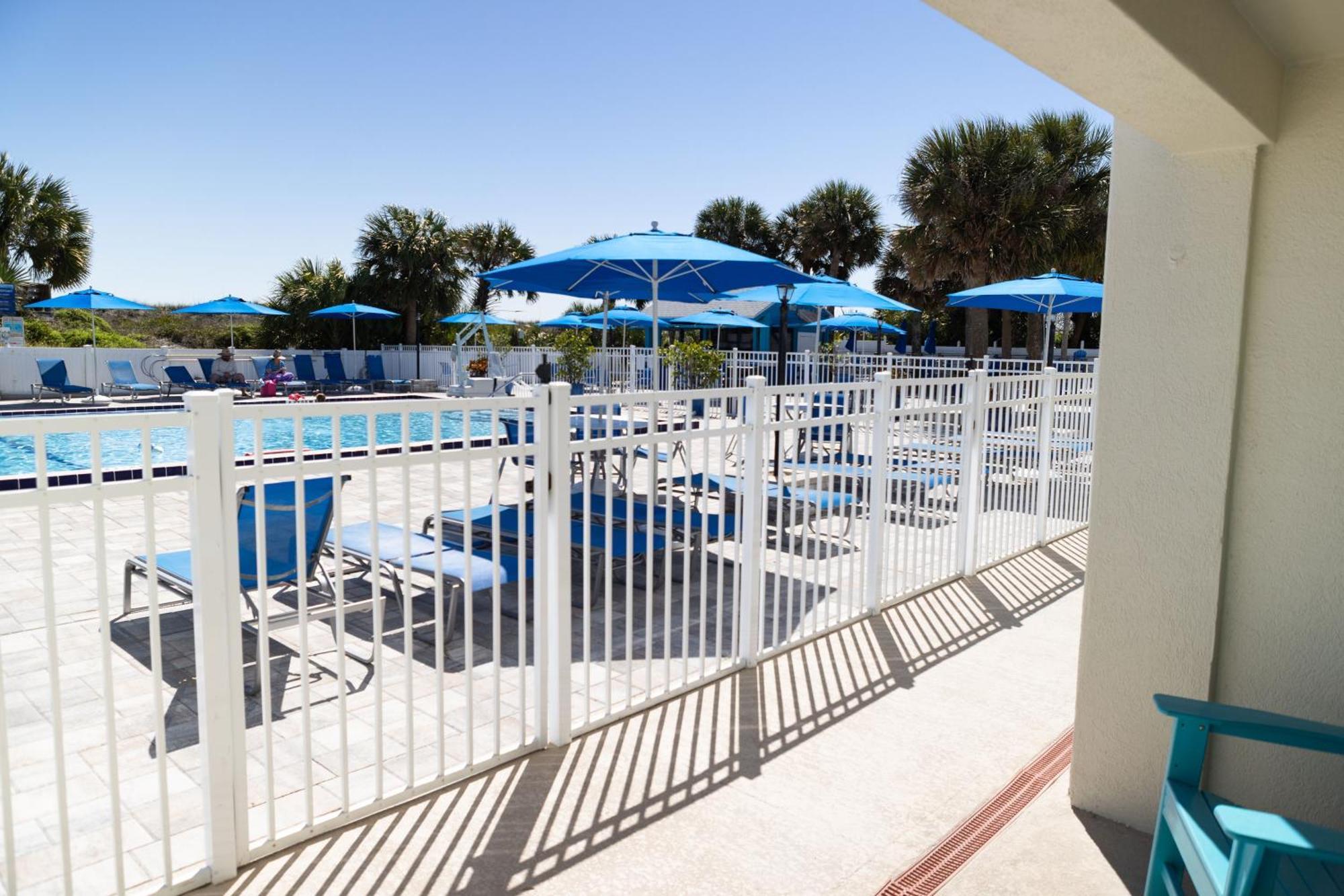 Hotel Guy Harvey On 3*