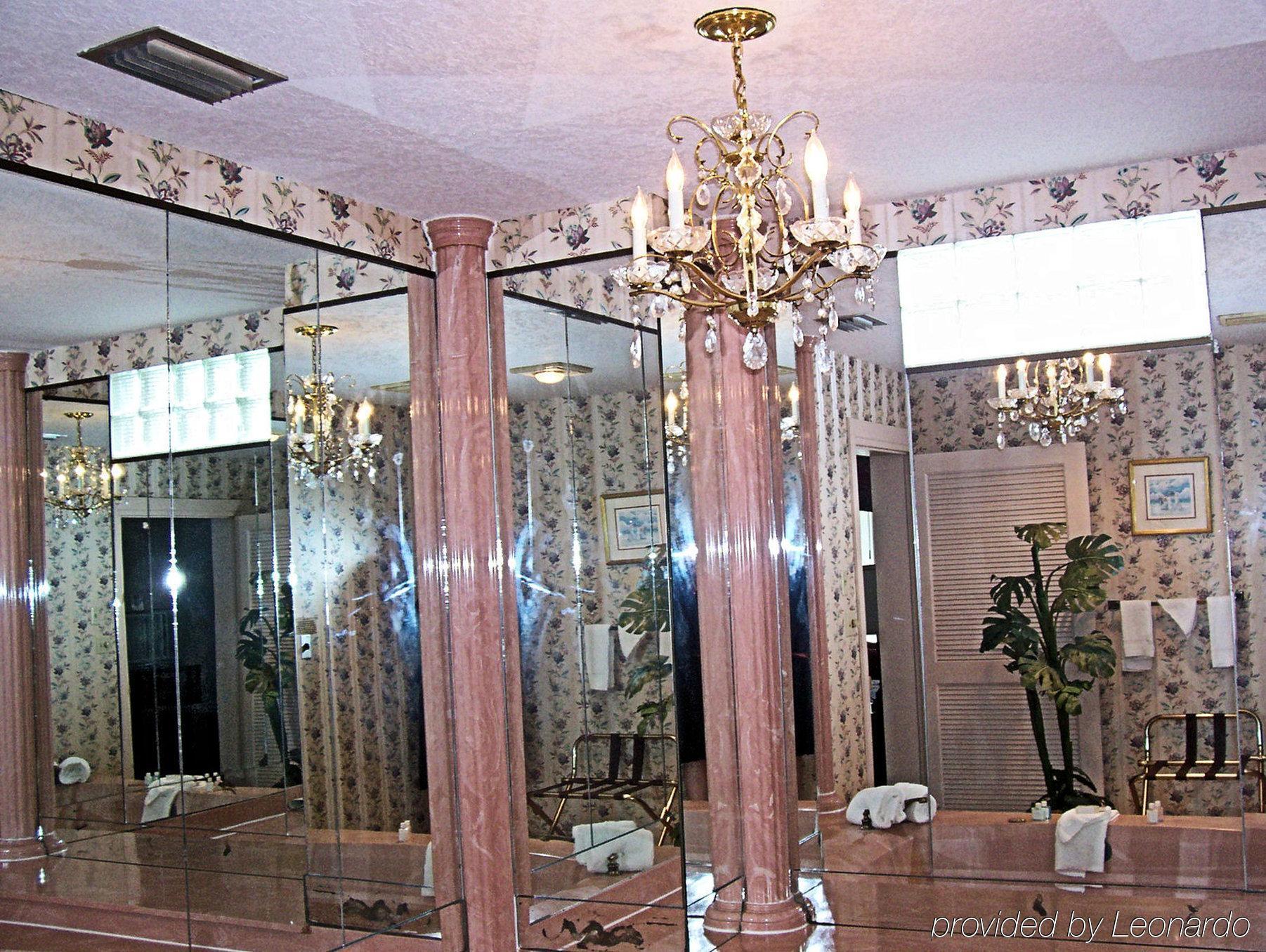The Flagler - 3*