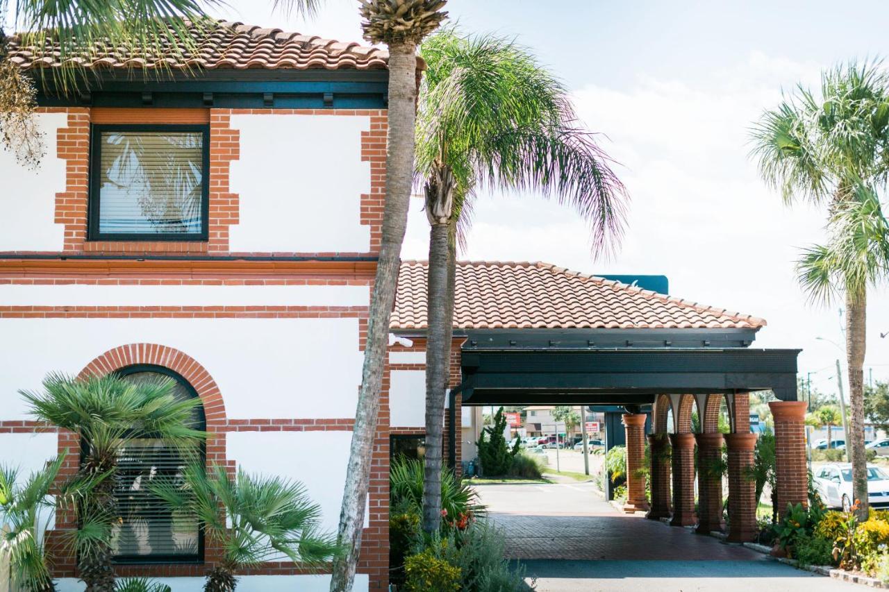 The Flagler - 3*