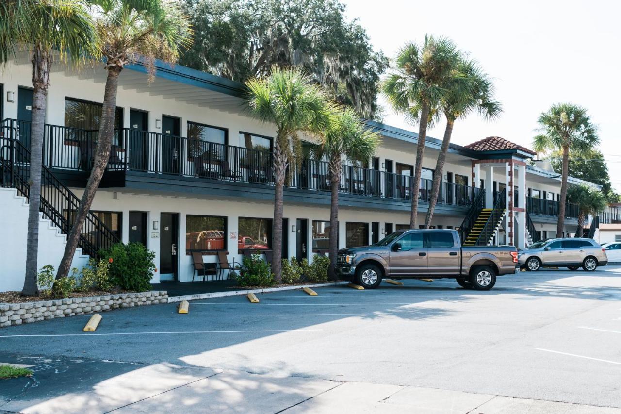 The Flagler - 3*